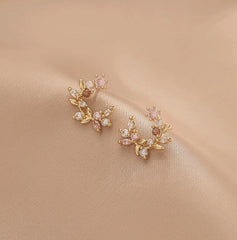 Tiny wreath earrings| Studs| Sterling Silver| Flower leaf earrings| Dainty earrings|