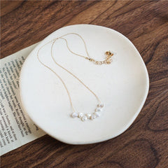 Minimalist Baroque Pearl Necklace ¨C A Touch of Understated Luxury