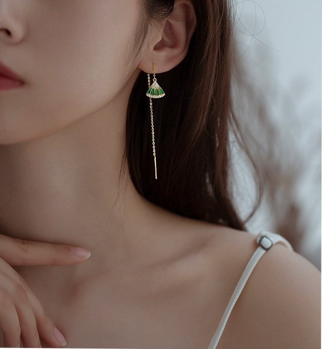Emerald Fan Thread Earrings