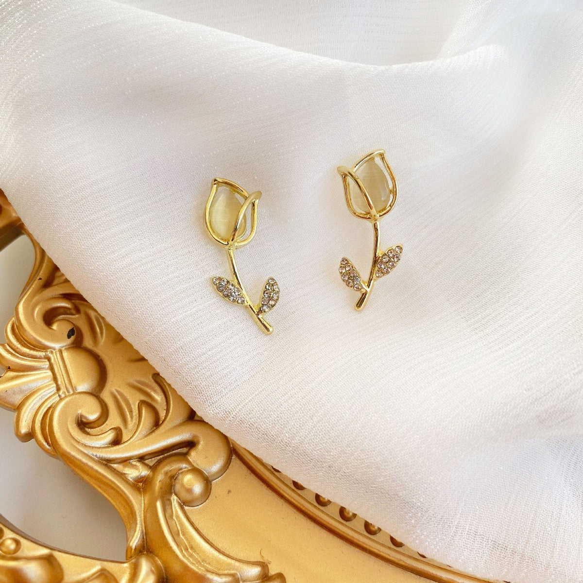 Cat¡¯s Eye Stone Tulip Earrings