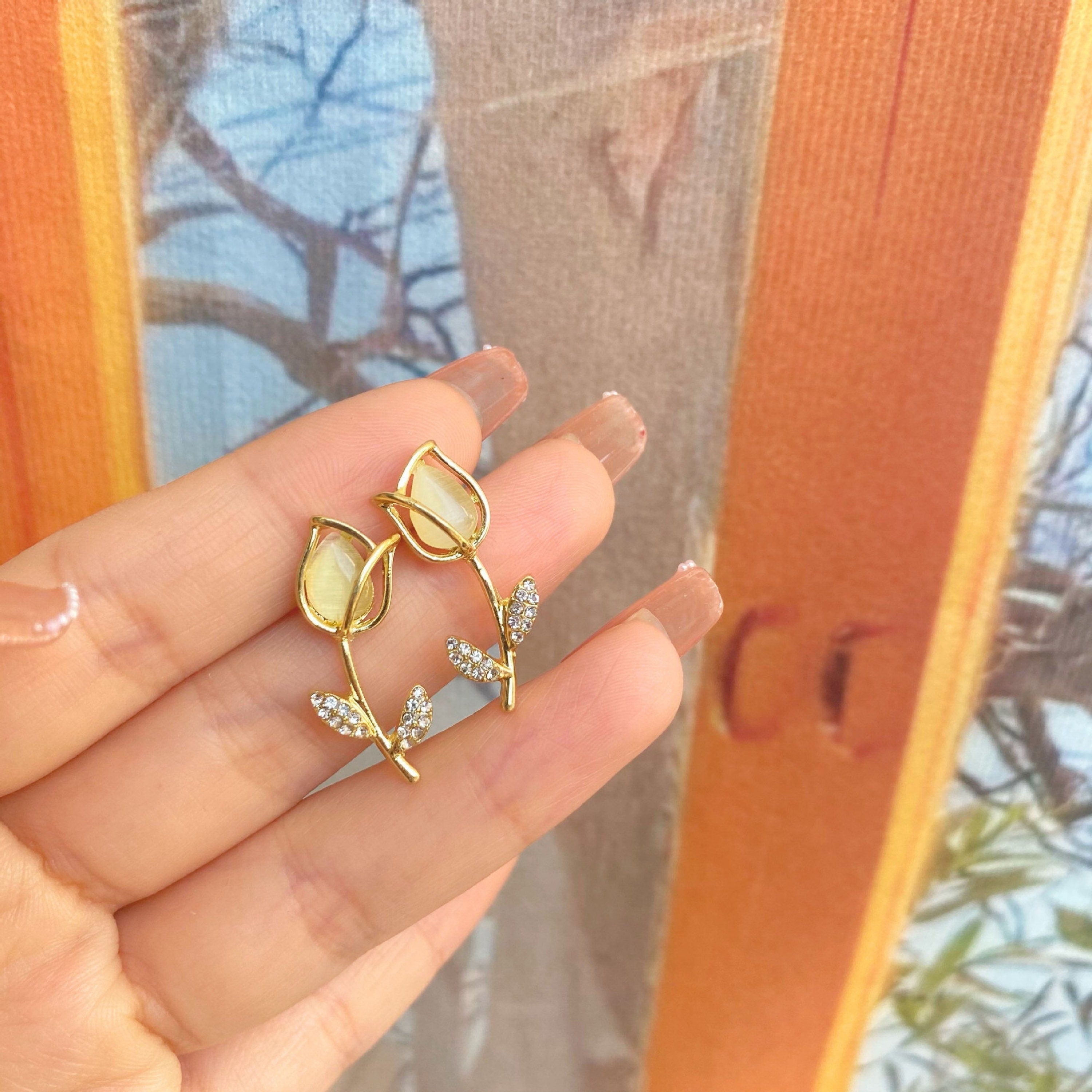 Cat¡¯s Eye Stone Tulip Earrings