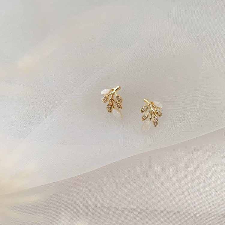 Branch leaf earrings