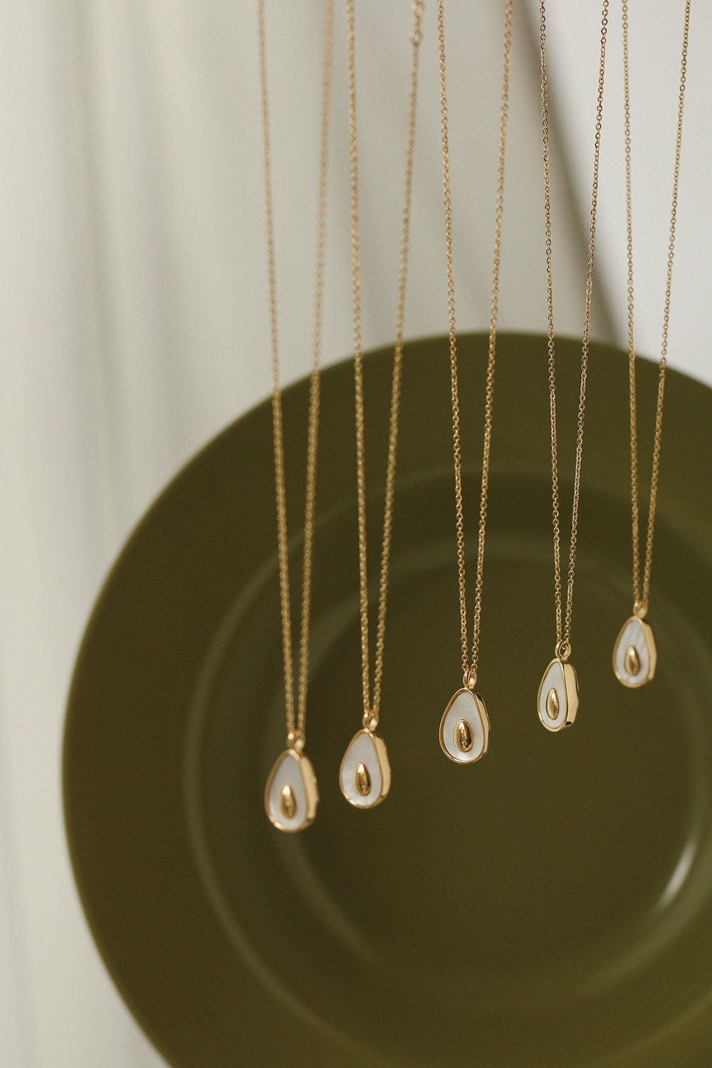 Avocado Bliss Pearl Necklace