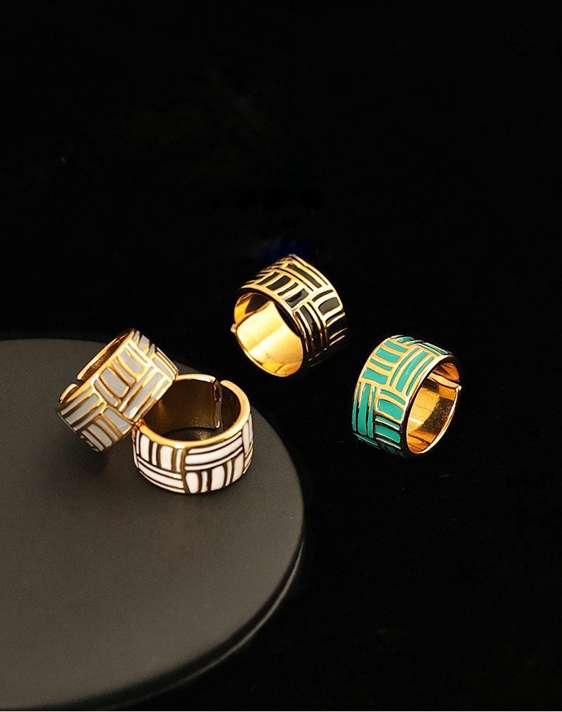 Geometric Enamel Ring
