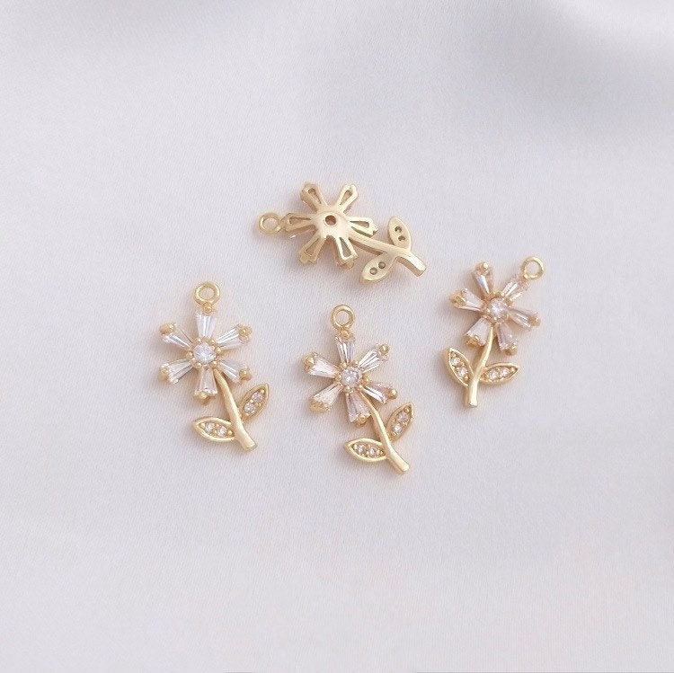 Little Flower Necklace