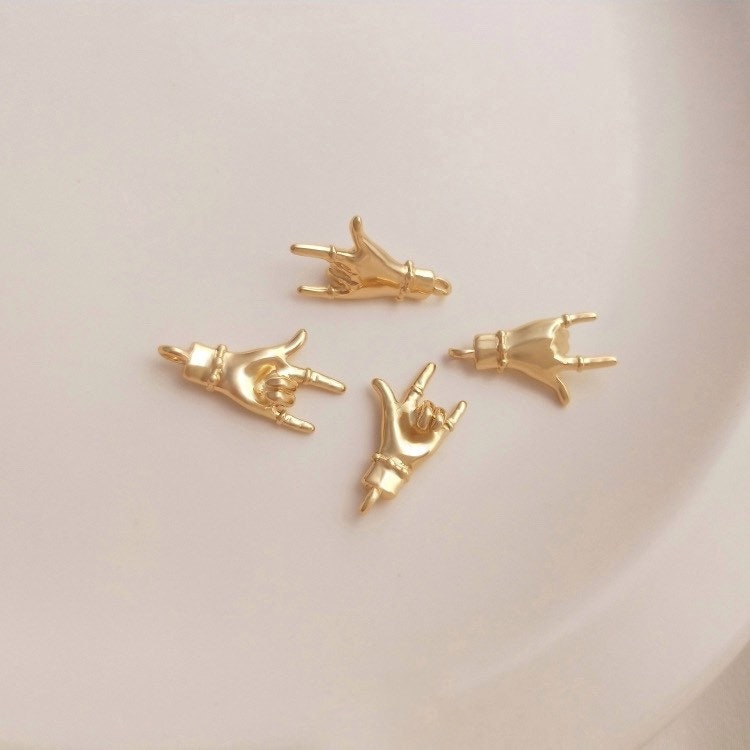 Love & Rock Gesture Necklace