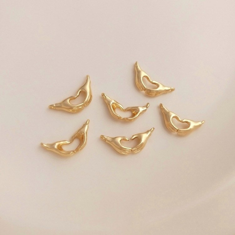 Love Hand Gesture Necklace