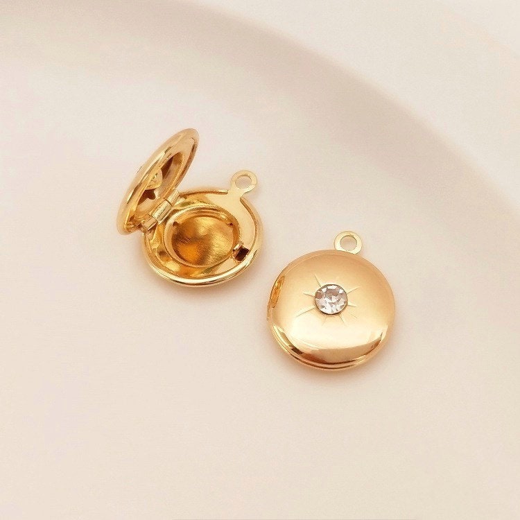 Starburst Heart Locket Necklace