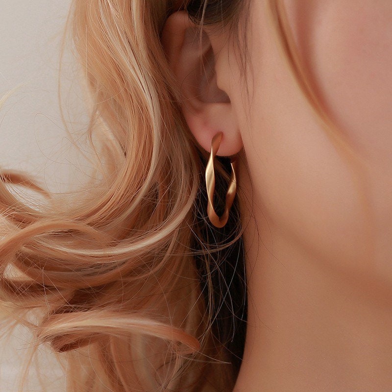 Twisted hoop earrings| Matte gold finished| Simple hoops| Minimalist