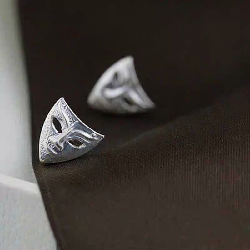 Tiny mask earrings| Studs| Sterling Silver| The Phantom of the Opera| Men¡¯s earrings