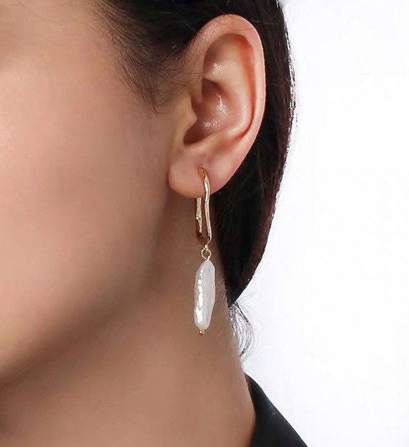 Real freshwater pearls hoops| Baroque pearls hoops| Gold hoops| Elegant | Best gift| Dainty| Mothers Day Gift