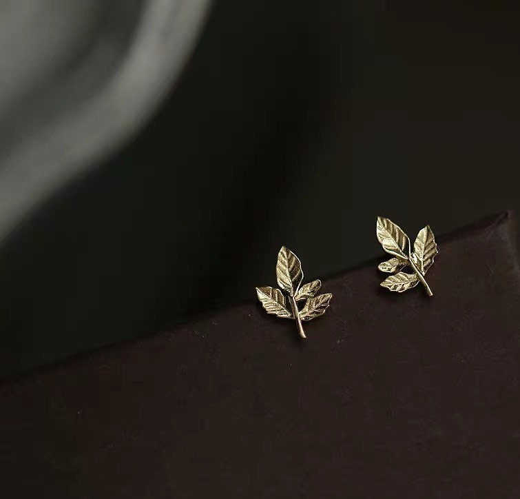 Tiny leaf earrings| Little leaf studs| Polished| Studs| Sterling Silver| Rose gold