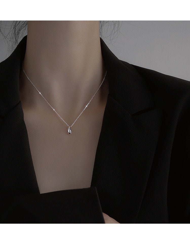Water drop necklace| Tear drop