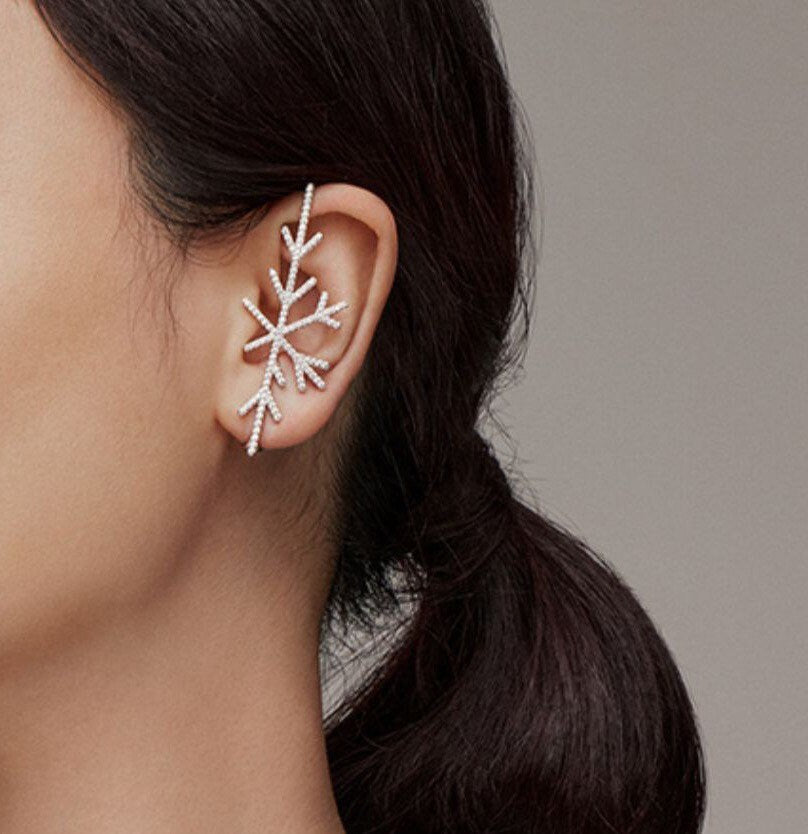 Snowflake Ear Cuff| Diamond Snowflake| Wedding | Winter| Snow Queen