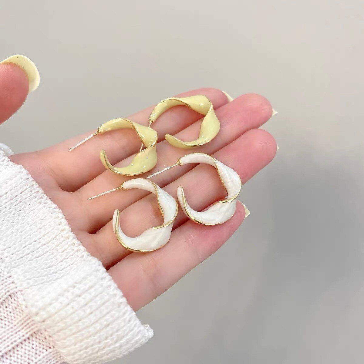 Twisted hoop enamel earrings| Simple hoops| Minimalist