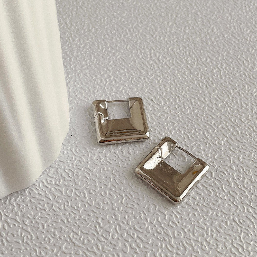 Square Hoop Earrings| Simple hoops| Hypoallergenic square hoops | Minimalism