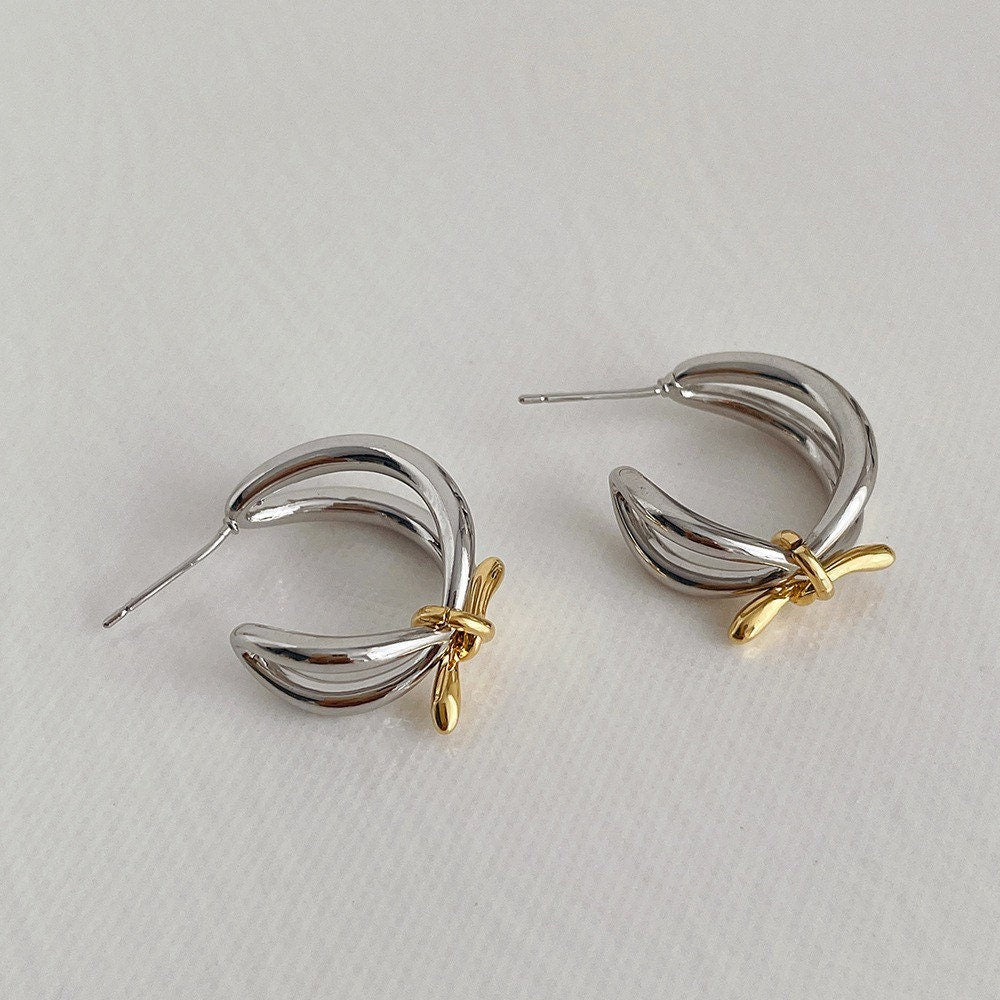 Two Tone Hoop Earrings| Gold and silver hoops| Hypoallergenic hoops | Minimalism| Contrast color hoops | Knot hoop earrings