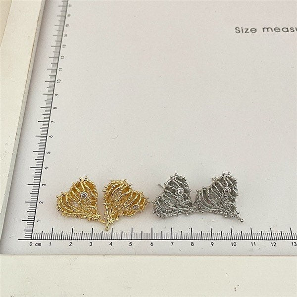 Thorns heart earrings | Forbidden love | Bramble earrings |