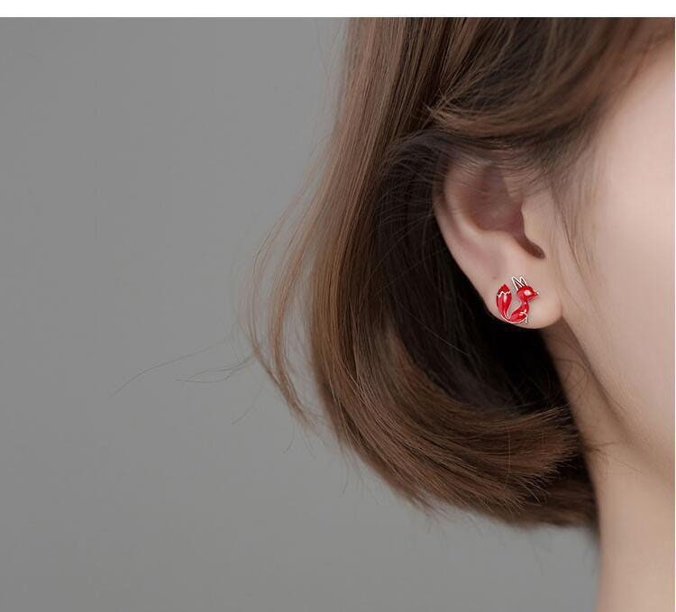 Tiny red fox stud earrings | Cute fox earrings | Sterling silver| Cute| Animal lover| Foxy earrings| Hypoallergenic | Enamel fox earrings