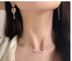 Minimalist Baroque Pearl Necklace ¨C A Touch of Understated Luxury